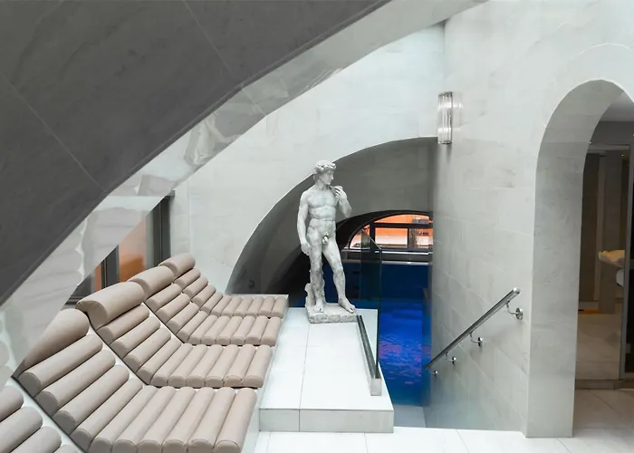 Cour des Loges Lyon, a Radisson Collection Hotel